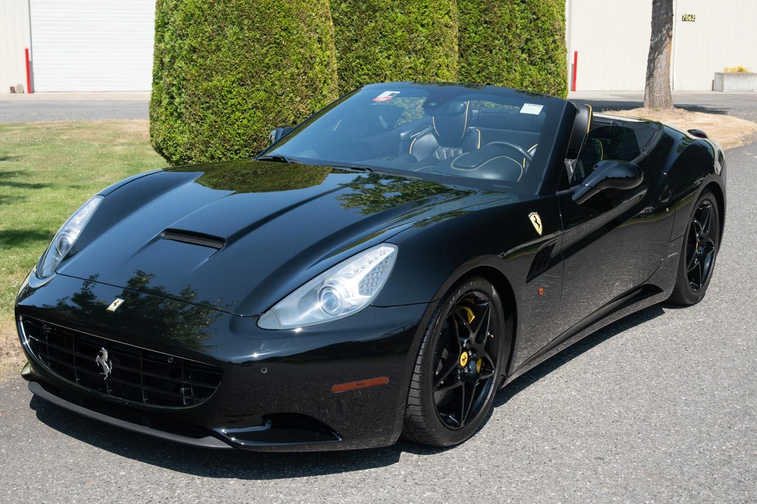 2013 Ferrari California - Image 10 of 31