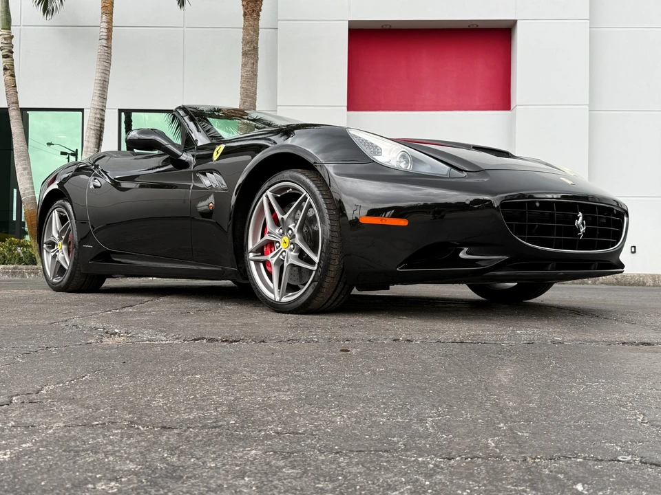 2013 Ferrari California - Image 21 of 21