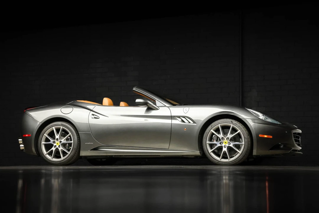 2013 Ferrari California - Image 14 of 31
