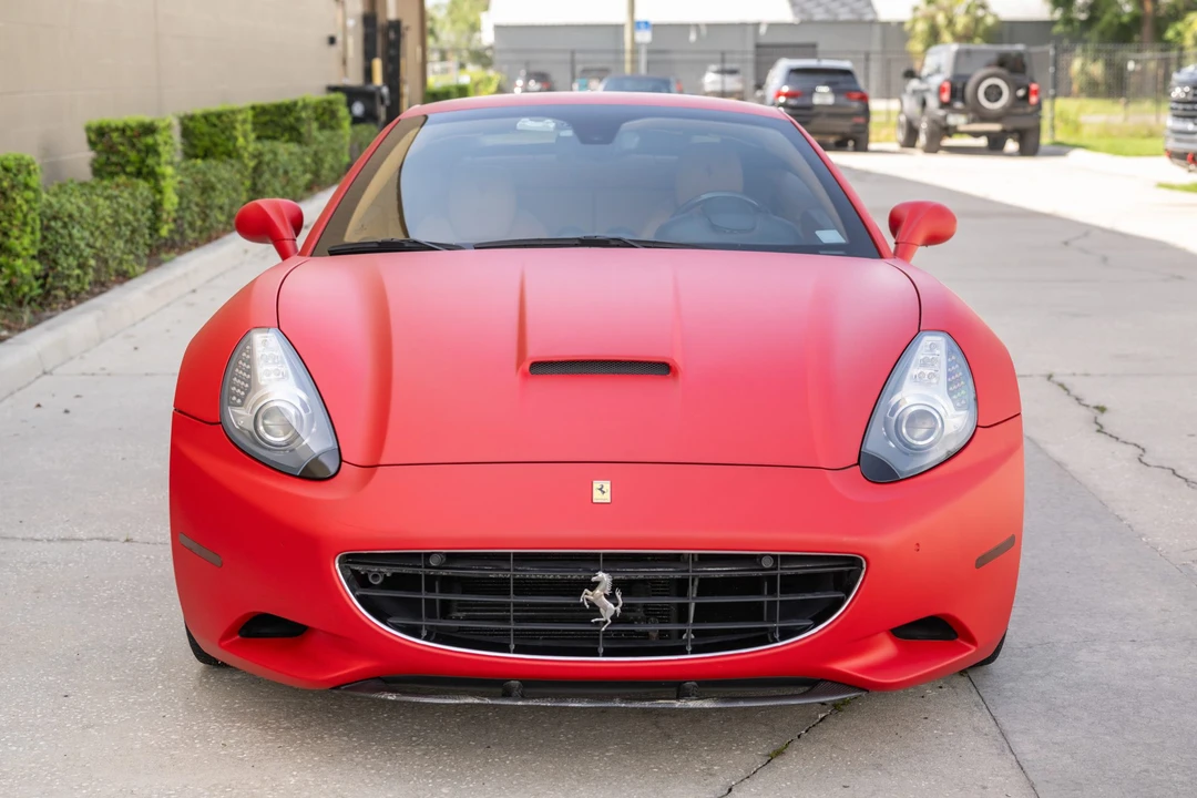 2013 Ferrari California - Image 9 of 31