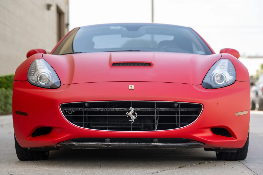 2013 Ferrari California - Image 10 of 31