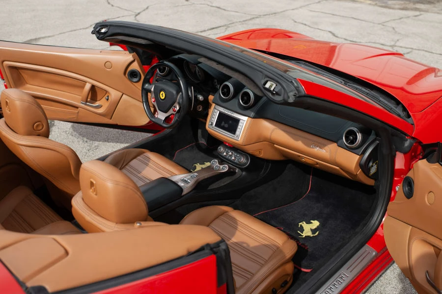 2013 Ferrari California - Image 18 of 31