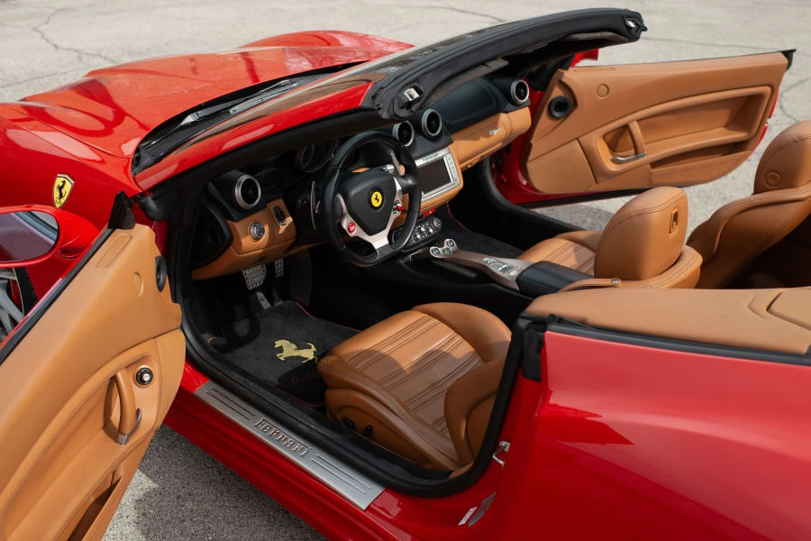 2013 Ferrari California - Image 27 of 31