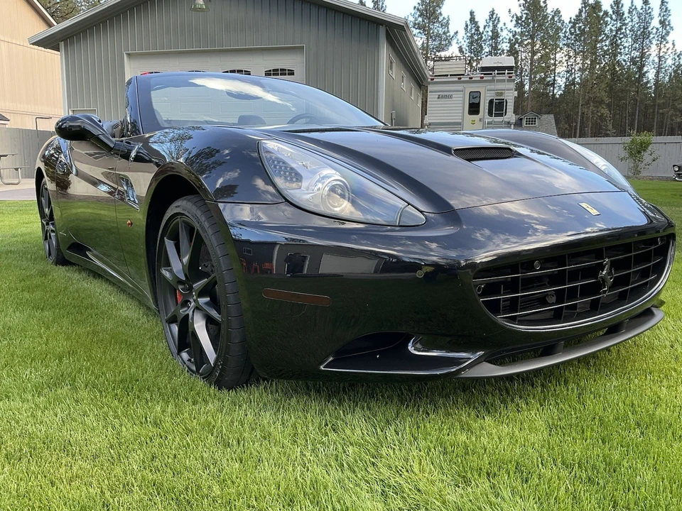 2013 Ferrari California - Image 3 of 15