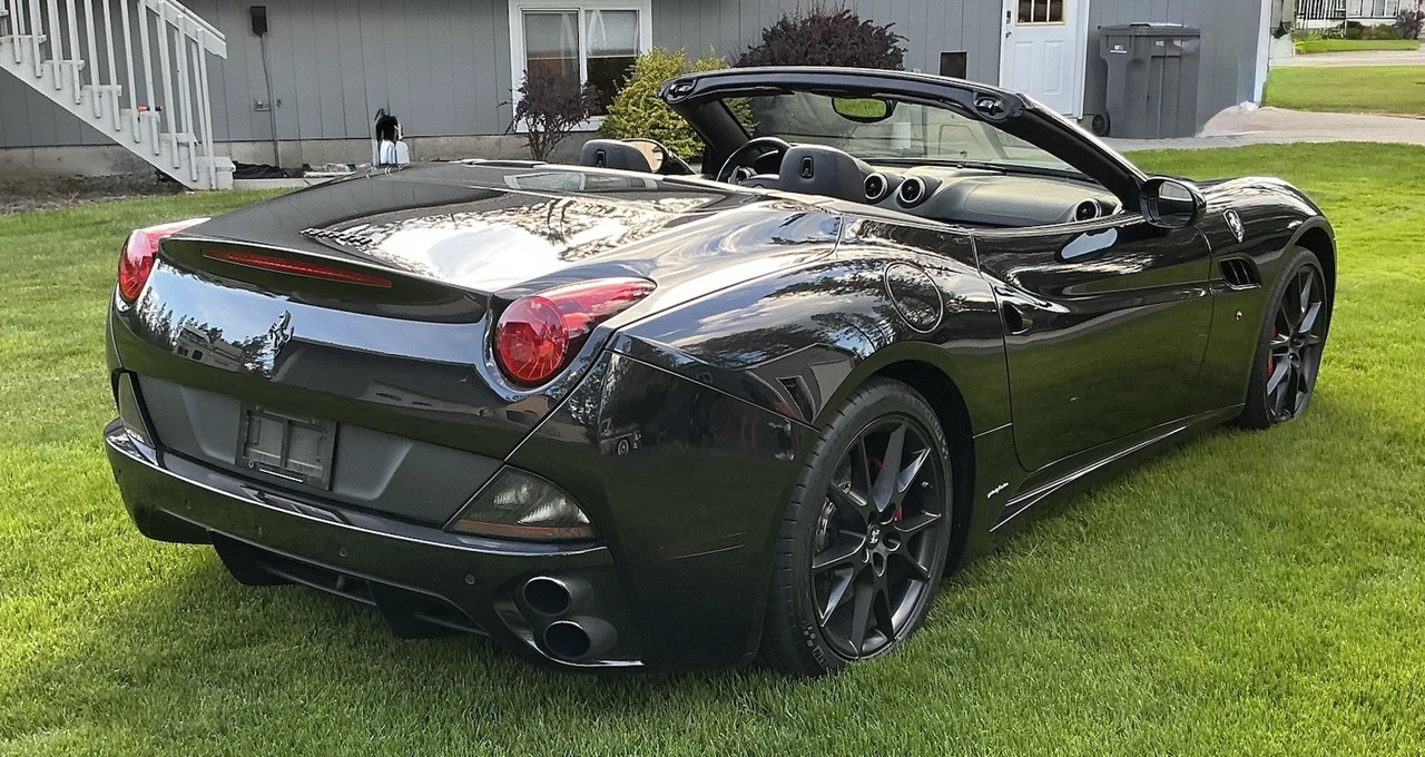 2013 Ferrari California - Image 5 of 15