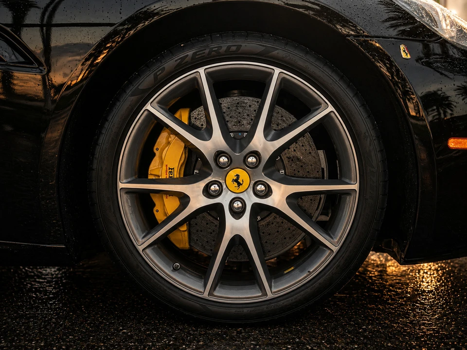 2013 Ferrari California - Image 9 of 10
