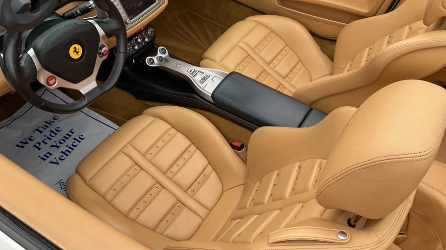 2013 Ferrari California - Image 3 of 31