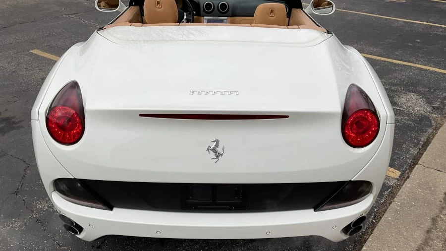 2013 Ferrari California - Image 14 of 31