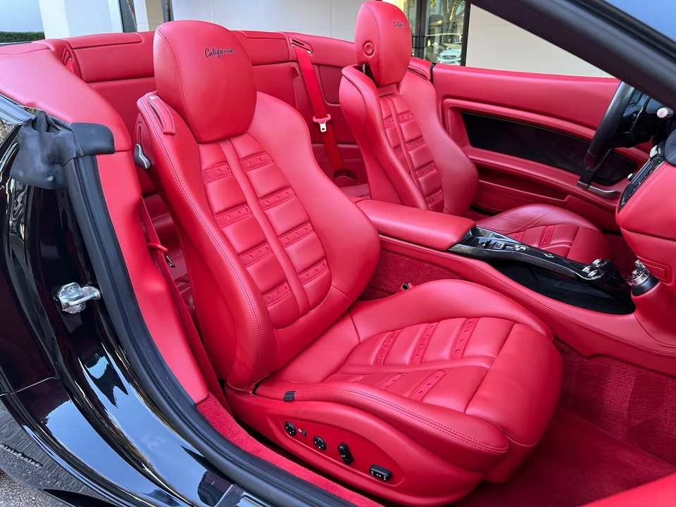 2013 Ferrari California - Image 25 of 31