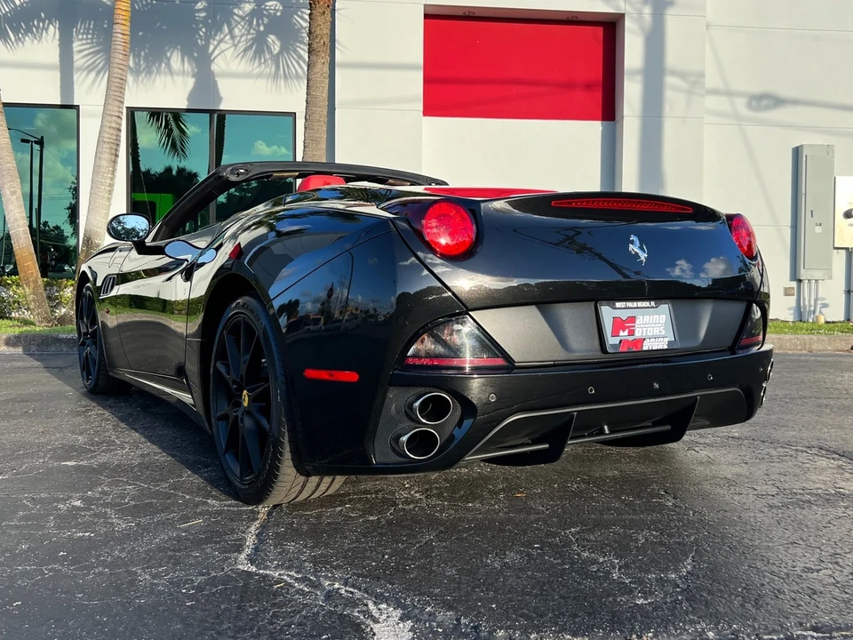 2013 Ferrari California - Image 8 of 21