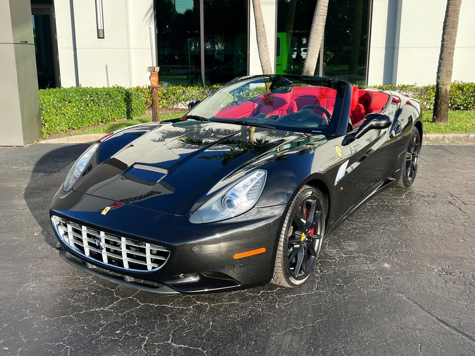 2013 Ferrari California - Image 22 of 31