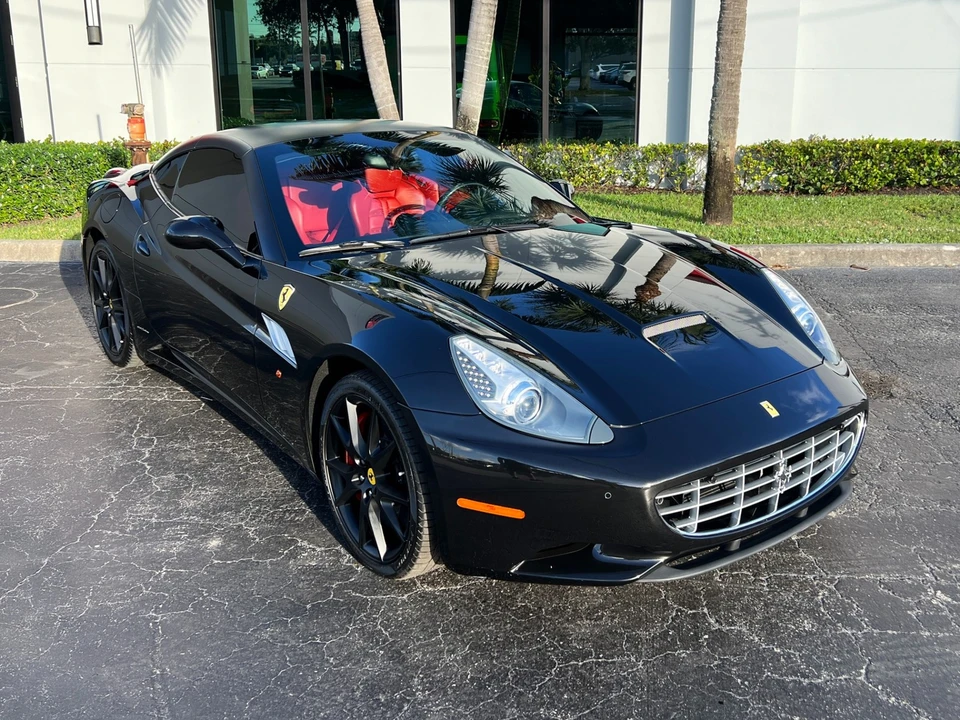 2013 Ferrari California - Image 26 of 31
