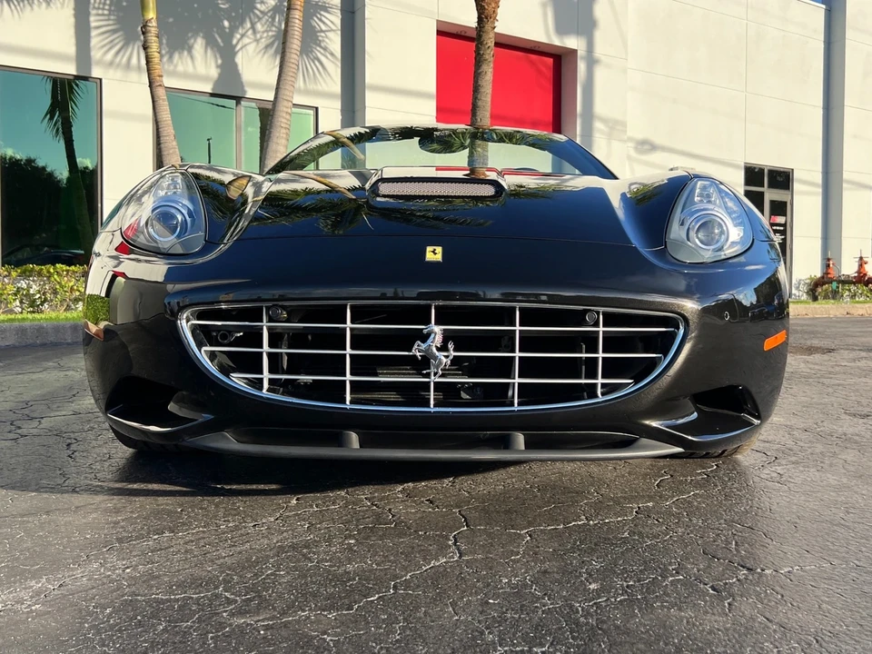 2013 Ferrari California - Image 5 of 21