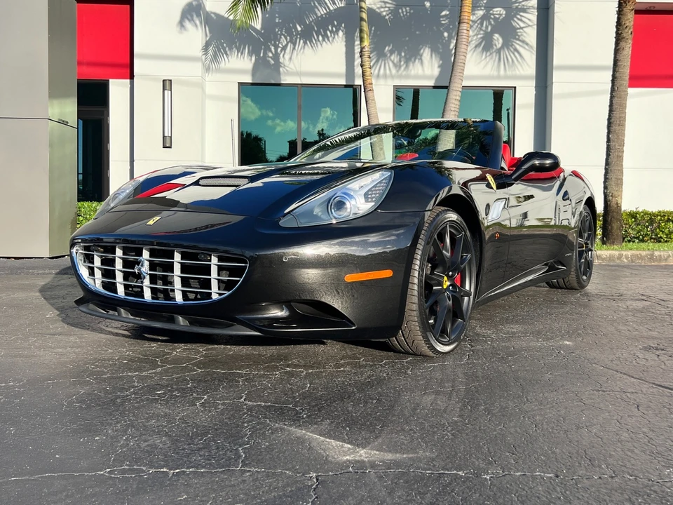 2013 Ferrari California - Image 6 of 31
