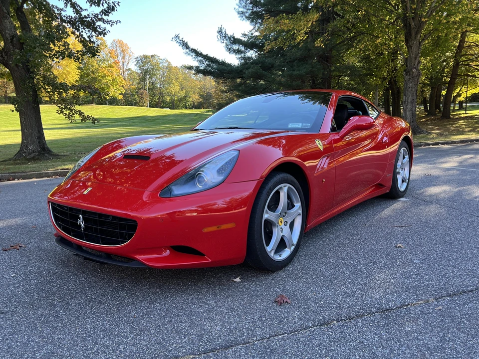 2013 Ferrari California - Image 9 of 12