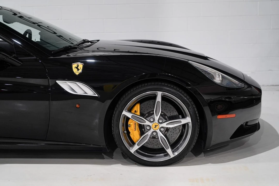 2013 Ferrari California - Image 20 of 21