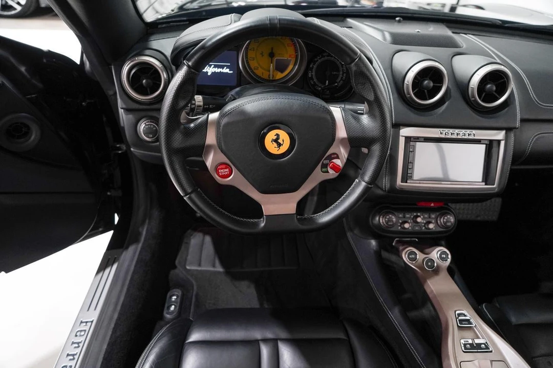 2013 Ferrari California - Image 11 of 21
