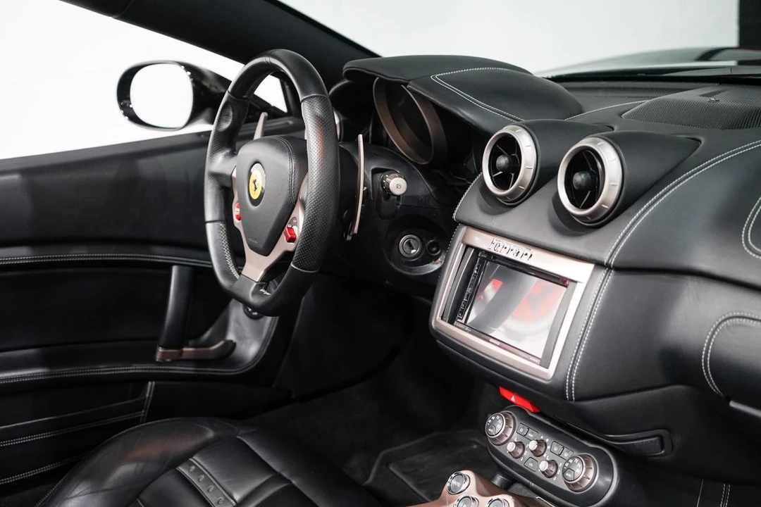 2013 Ferrari California - Image 15 of 21