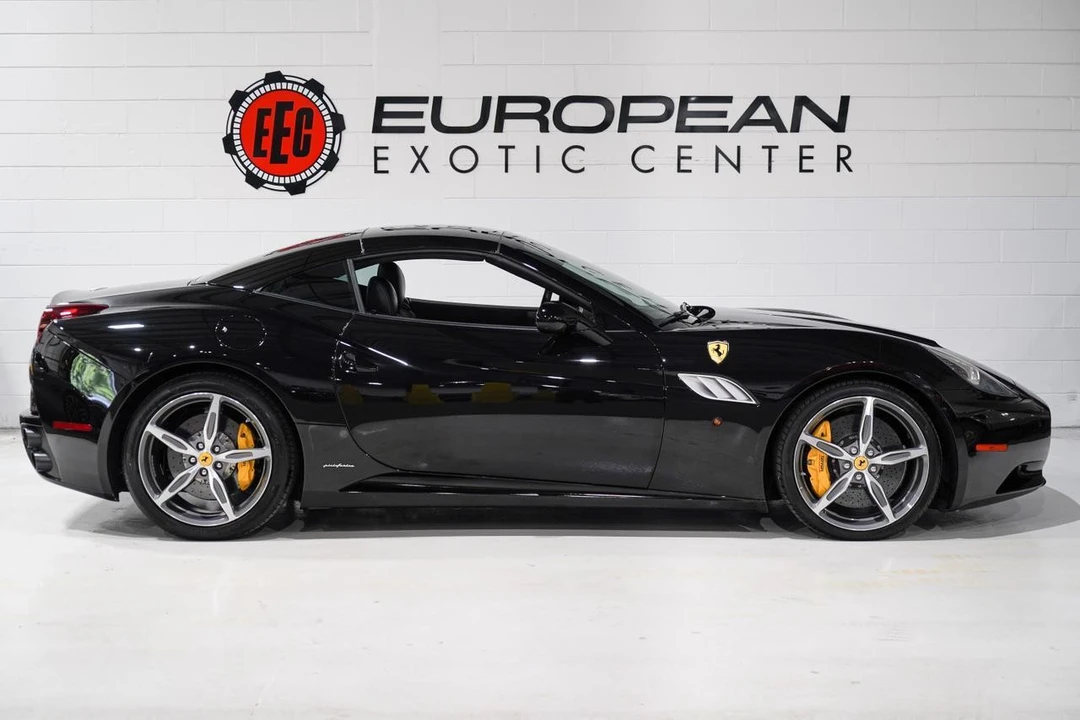 2013 Ferrari California - Image 8 of 21