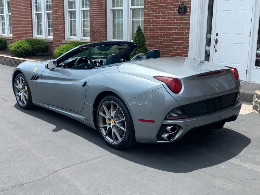 2013 Ferrari California - Image 3 of 7