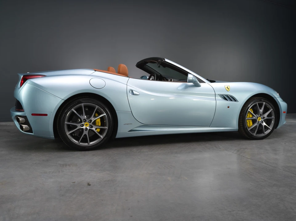 2013 Ferrari California - Image 7 of 31