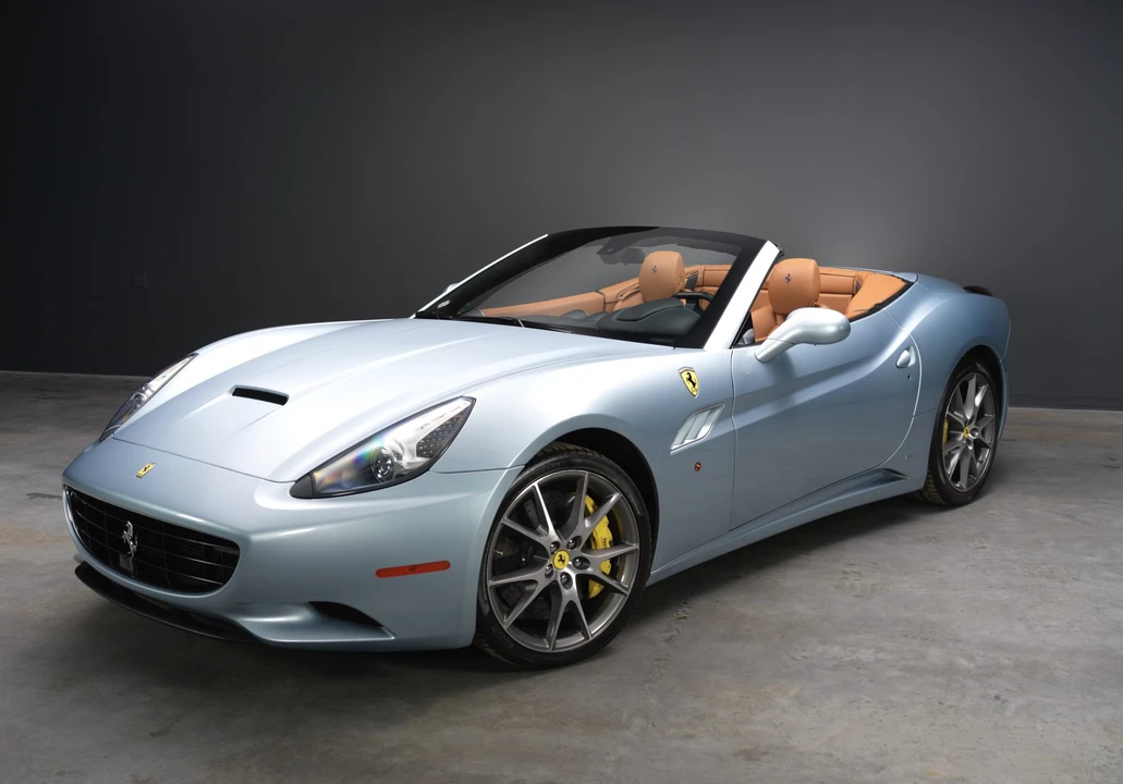 2013 Ferrari California - Image 2 of 31