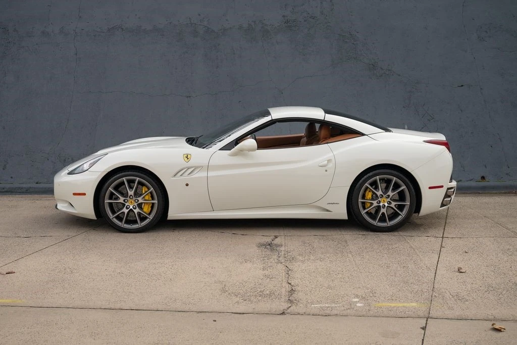 2013 Ferrari California - Image 10 of 21