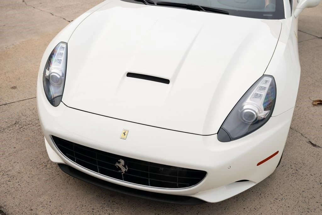 2013 Ferrari California - Image 11 of 21