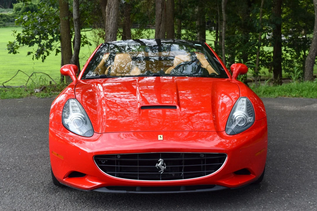 2013 Ferrari California - Image 11 of 31