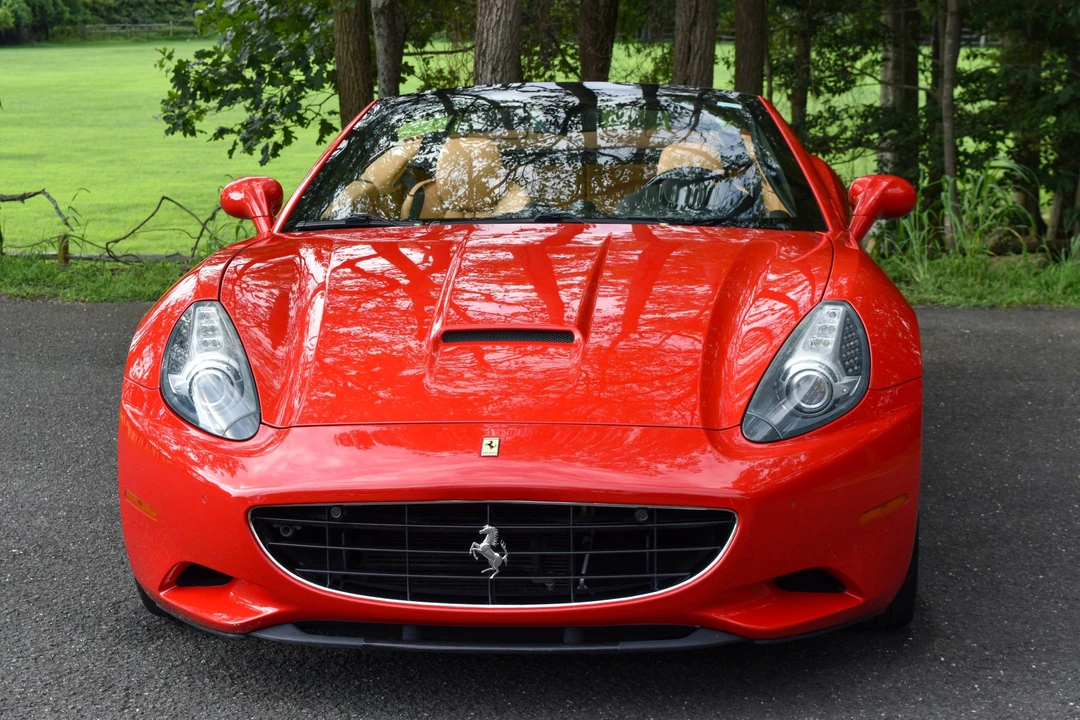 2013 Ferrari California - Image 10 of 31
