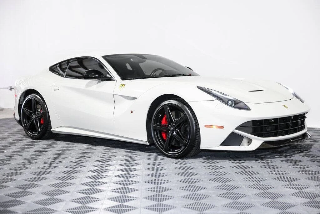 2013 Ferrari F12berlinetta - Image 2 of 21