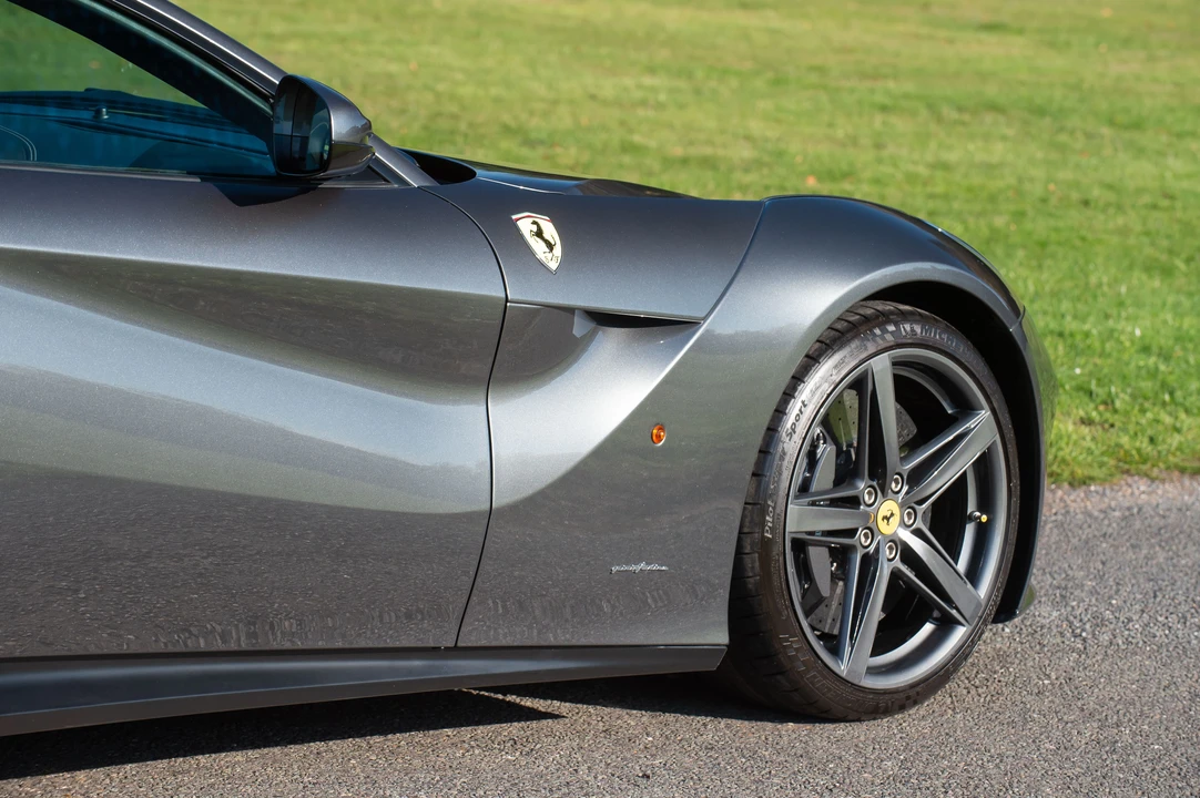 2013 Ferrari F12berlinetta - Image 9 of 31