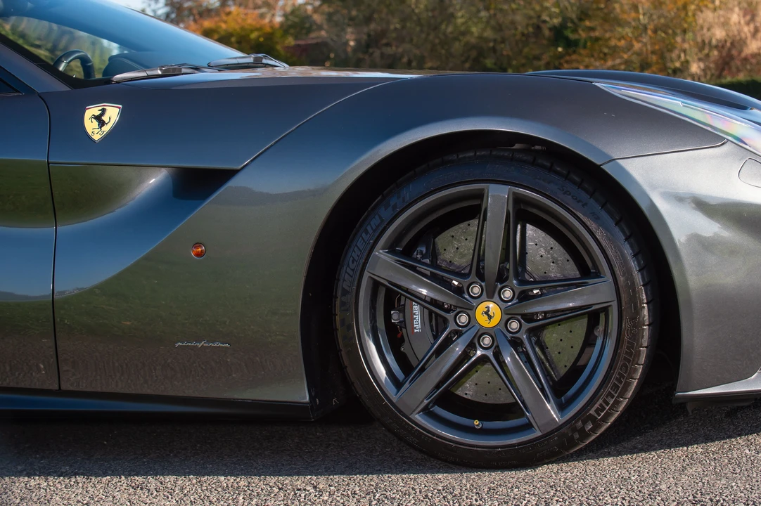 2013 Ferrari F12berlinetta - Image 16 of 31