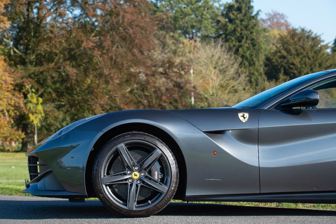 2013 Ferrari F12berlinetta - Image 5 of 31