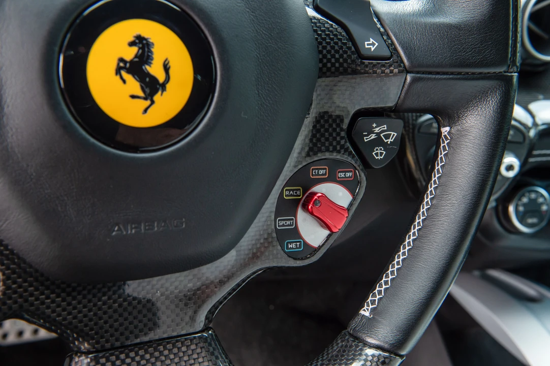 2013 Ferrari F12berlinetta - Image 27 of 31