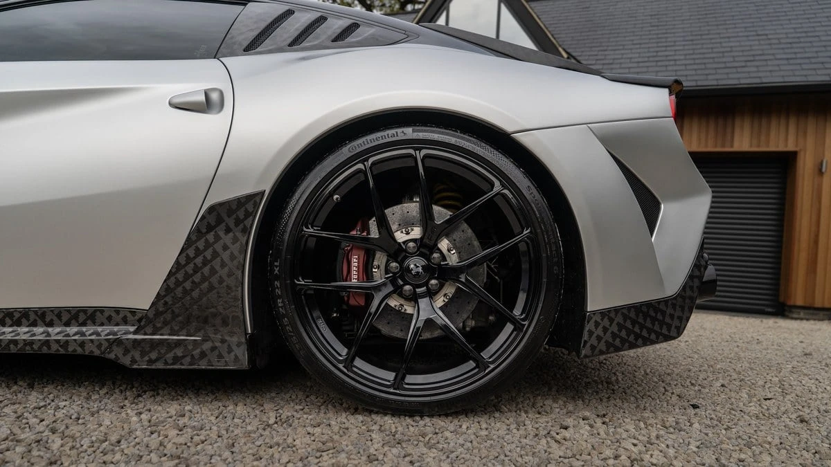 2013 Ferrari F12berlinetta - Image 28 of 30