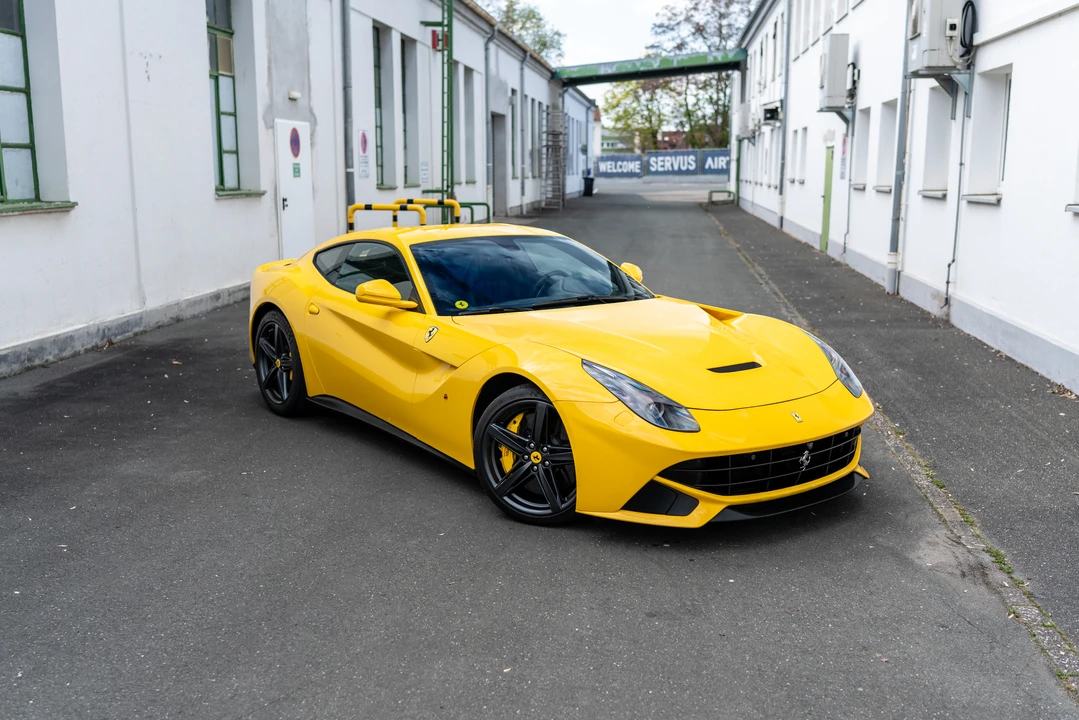 2013 Ferrari F12berlinetta - Image 9 of 31