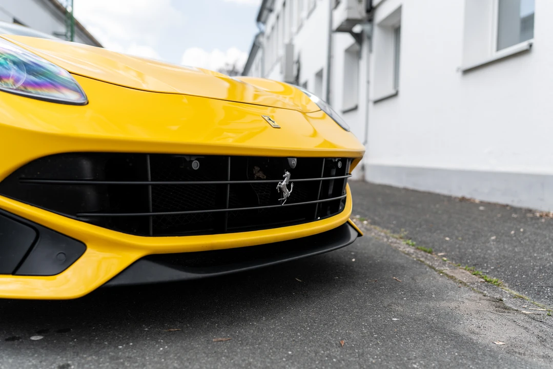 2013 Ferrari F12berlinetta - Image 13 of 31