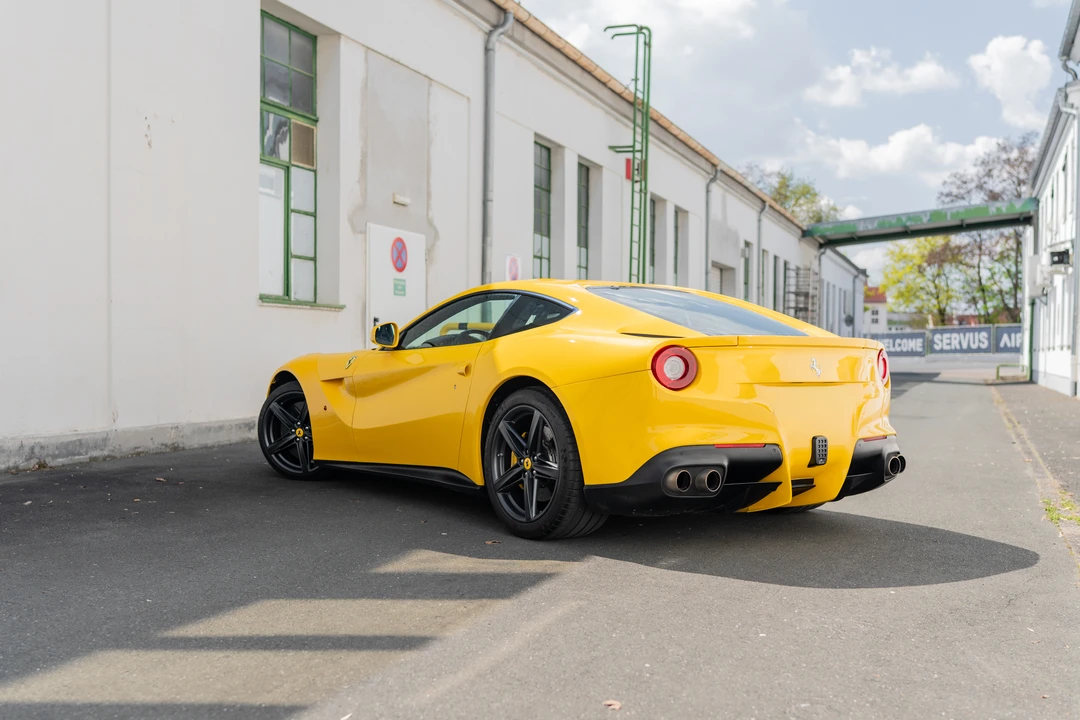 2013 Ferrari F12berlinetta - Image 5 of 31
