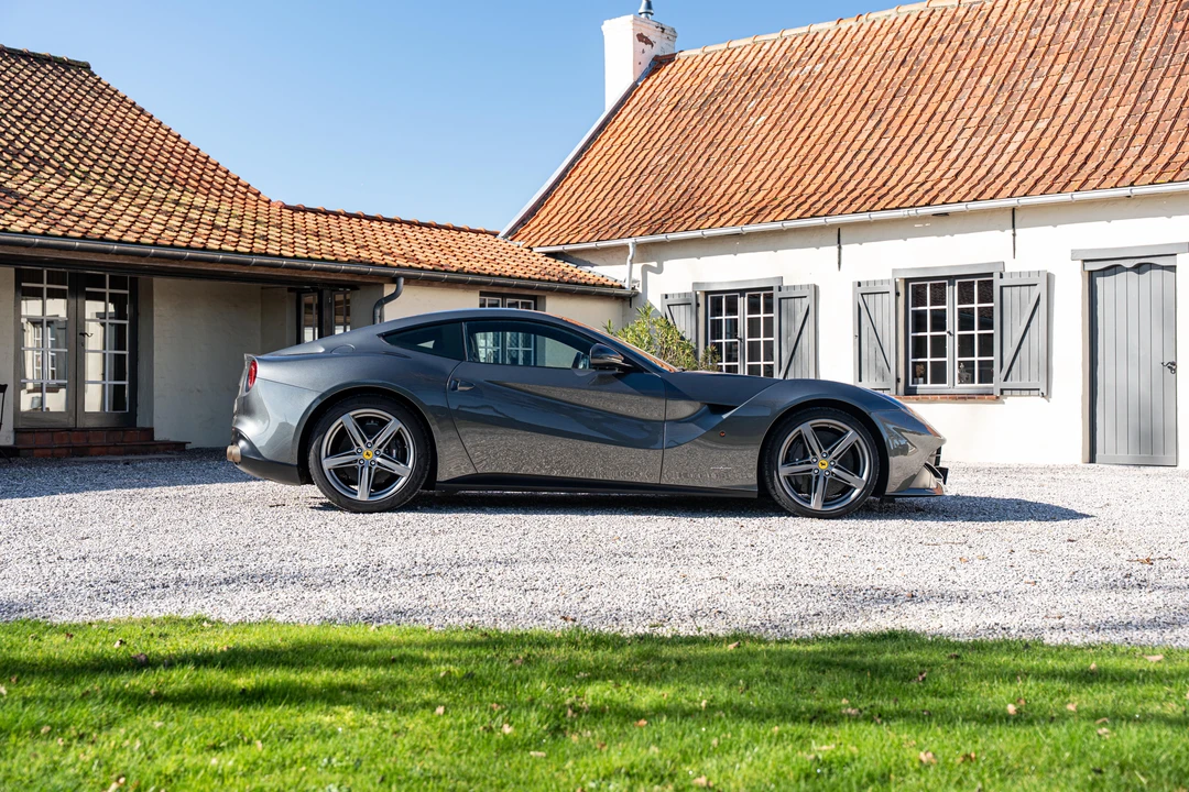 2013 Ferrari F12berlinetta - Image 8 of 31