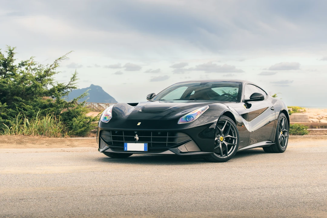 2012 Ferrari F12berlinetta - Image 9 of 31