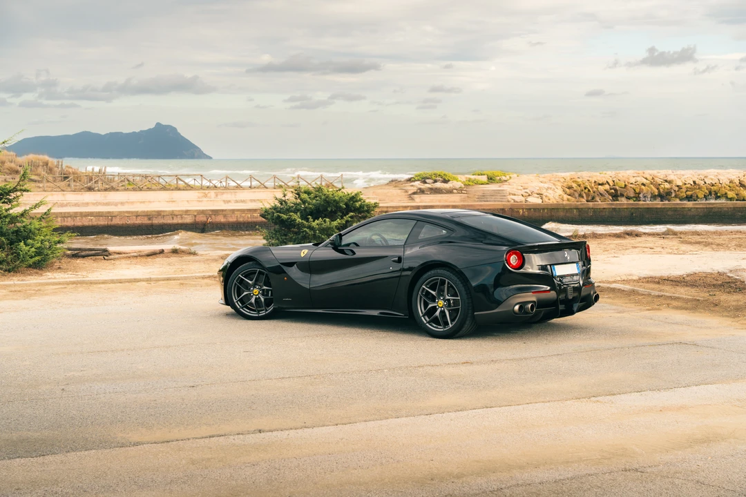 2012 Ferrari F12berlinetta - Image 15 of 31
