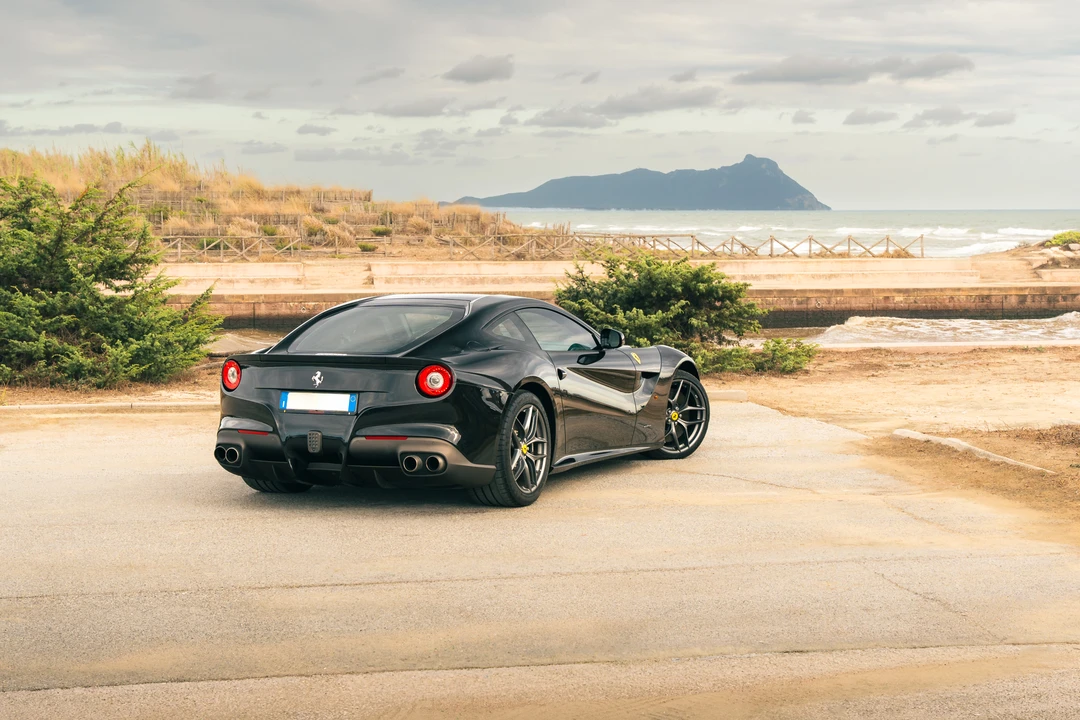 2012 Ferrari F12berlinetta - Image 16 of 31