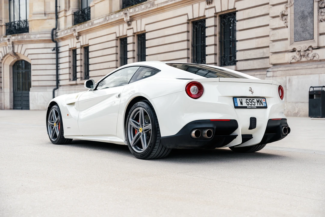 2013 Ferrari F12berlinetta - Image 4 of 31