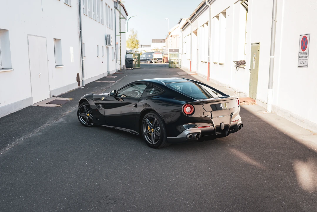 2013 Ferrari F12berlinetta - Image 10 of 31