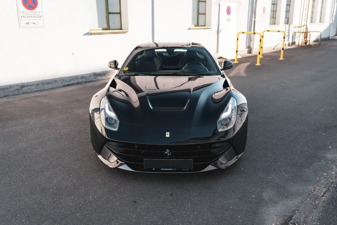 2013 Ferrari F12berlinetta - Image 7 of 31