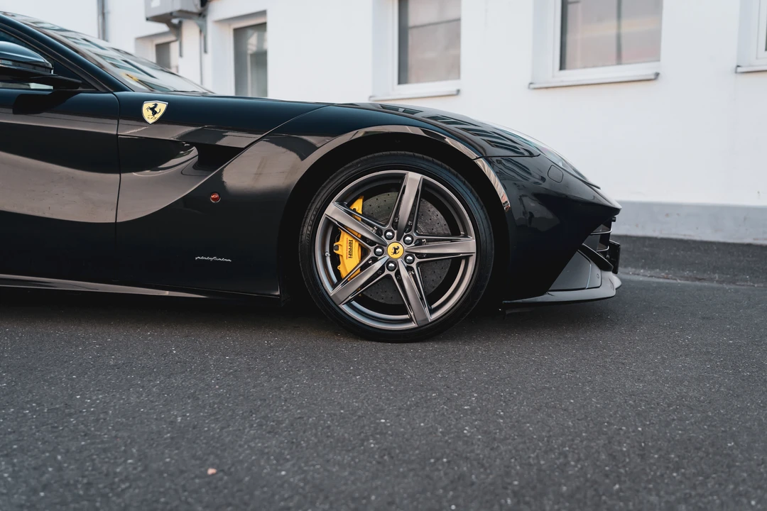 2013 Ferrari F12berlinetta - Image 22 of 31