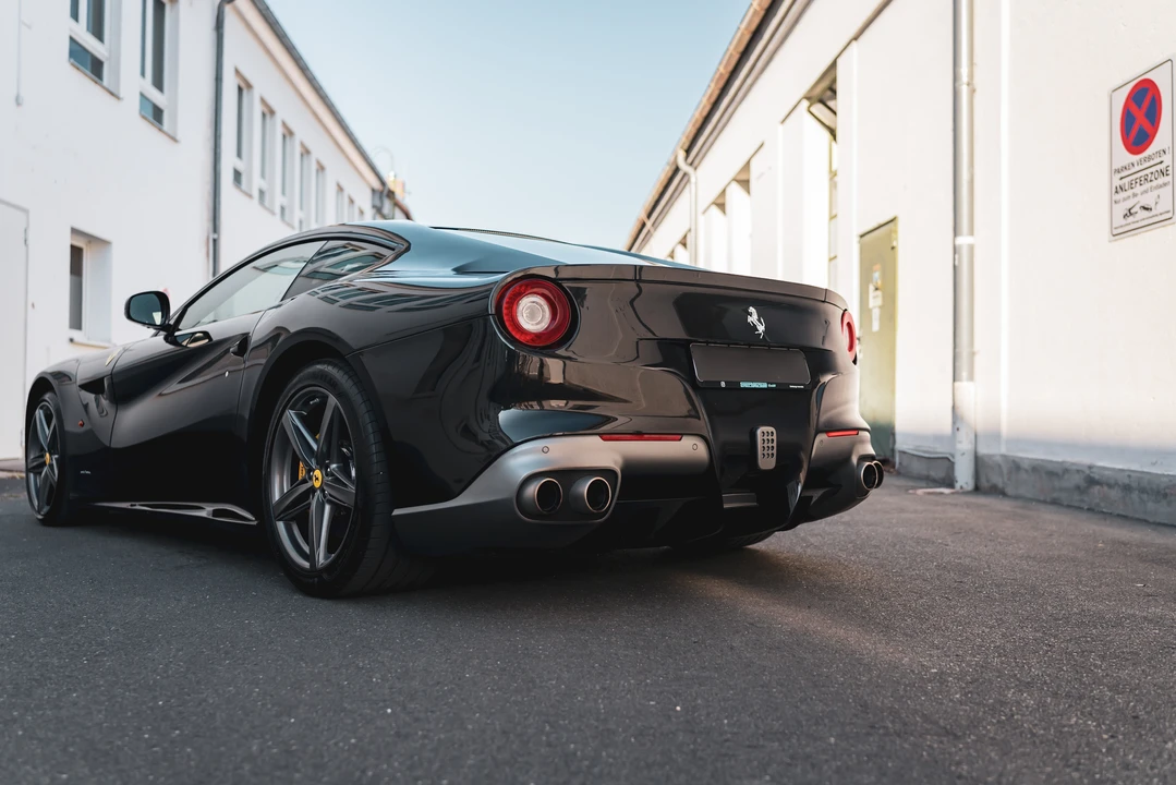 2013 Ferrari F12berlinetta - Image 14 of 31