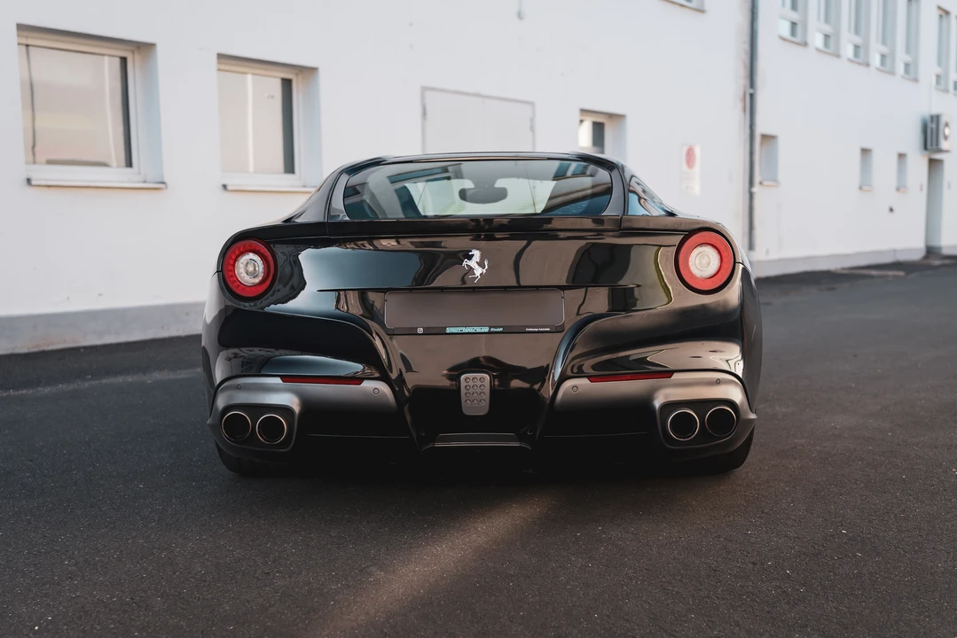 2013 Ferrari F12berlinetta - Image 5 of 31