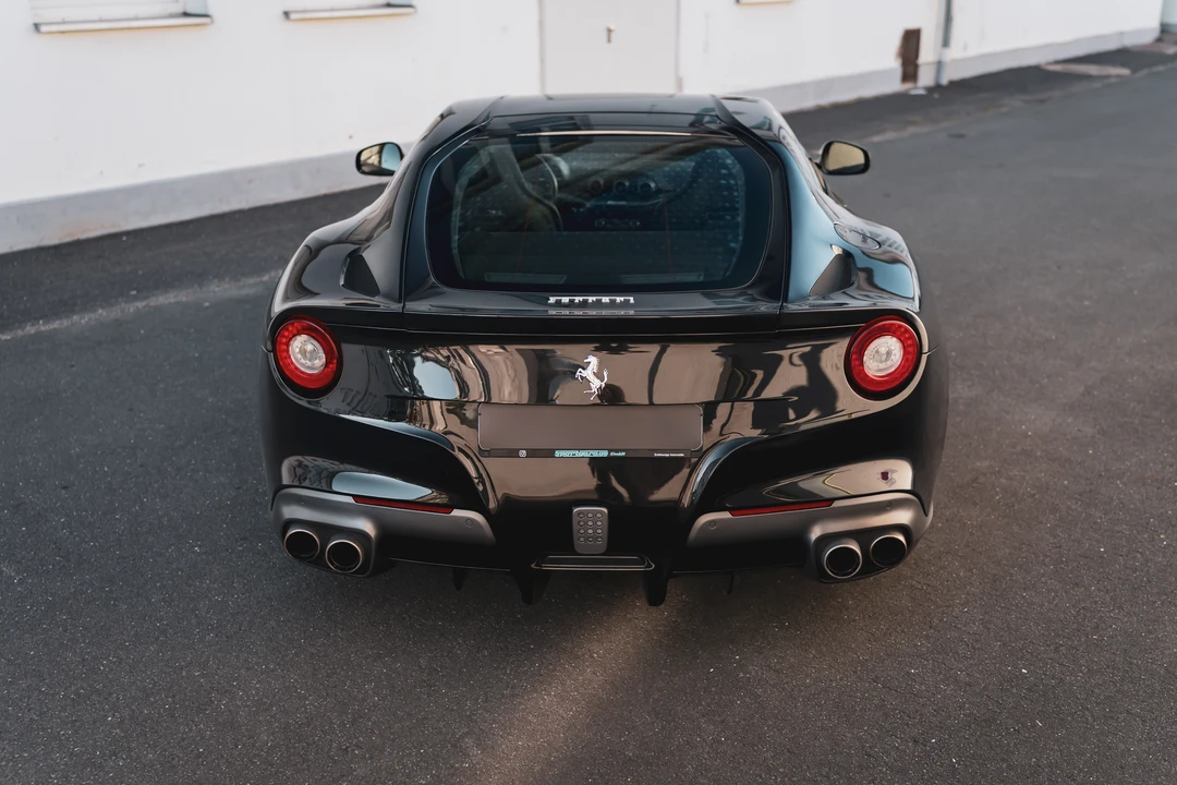 2013 Ferrari F12berlinetta - Image 9 of 31